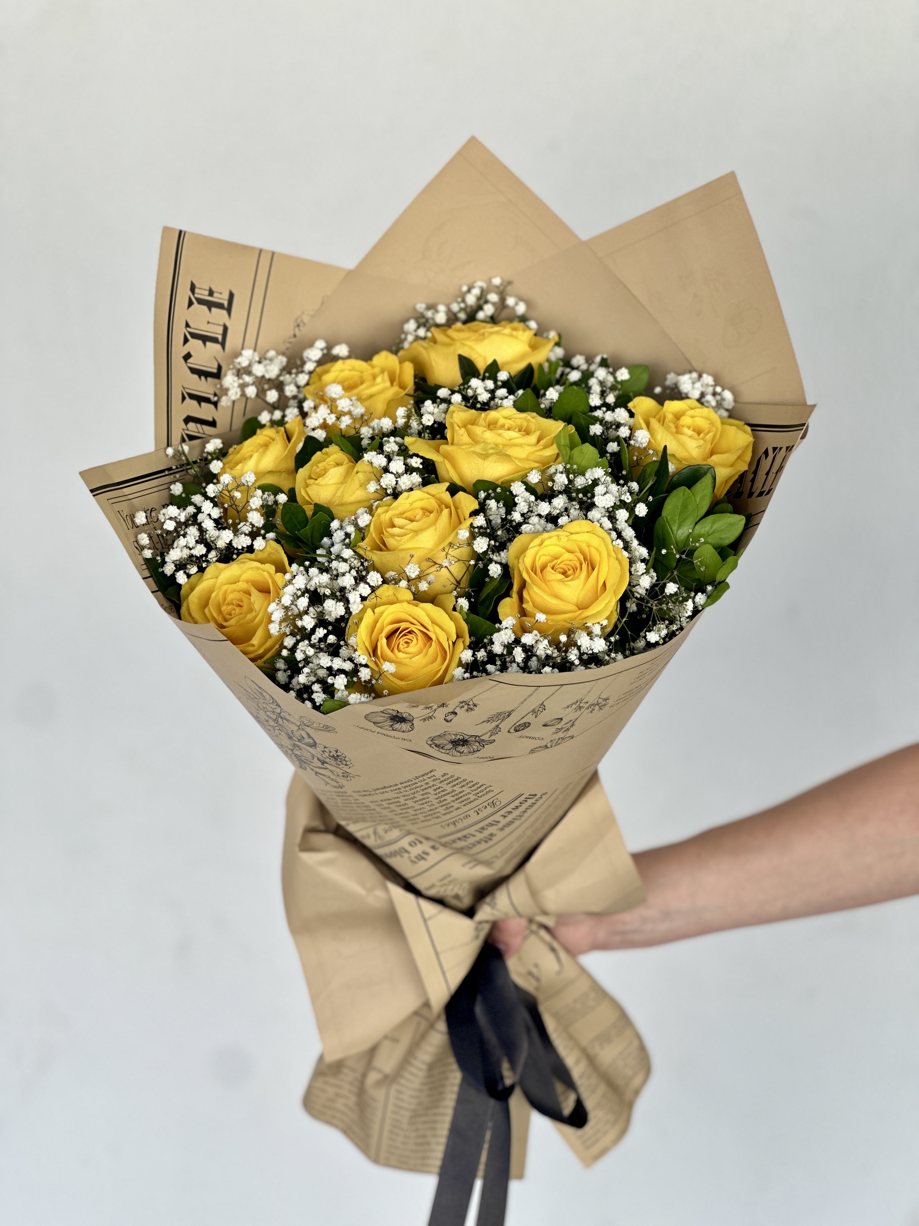 RAMALHETE COM ROSAS AMARELAS 
